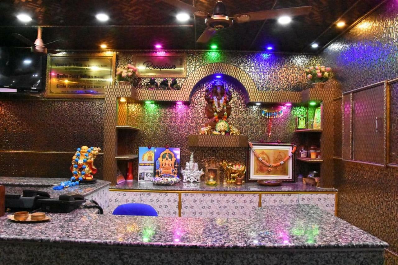 Gayathri Stay Kanchipuram Esterno foto